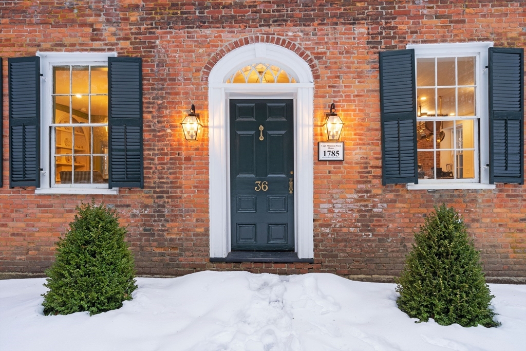36 Bolton Rd
