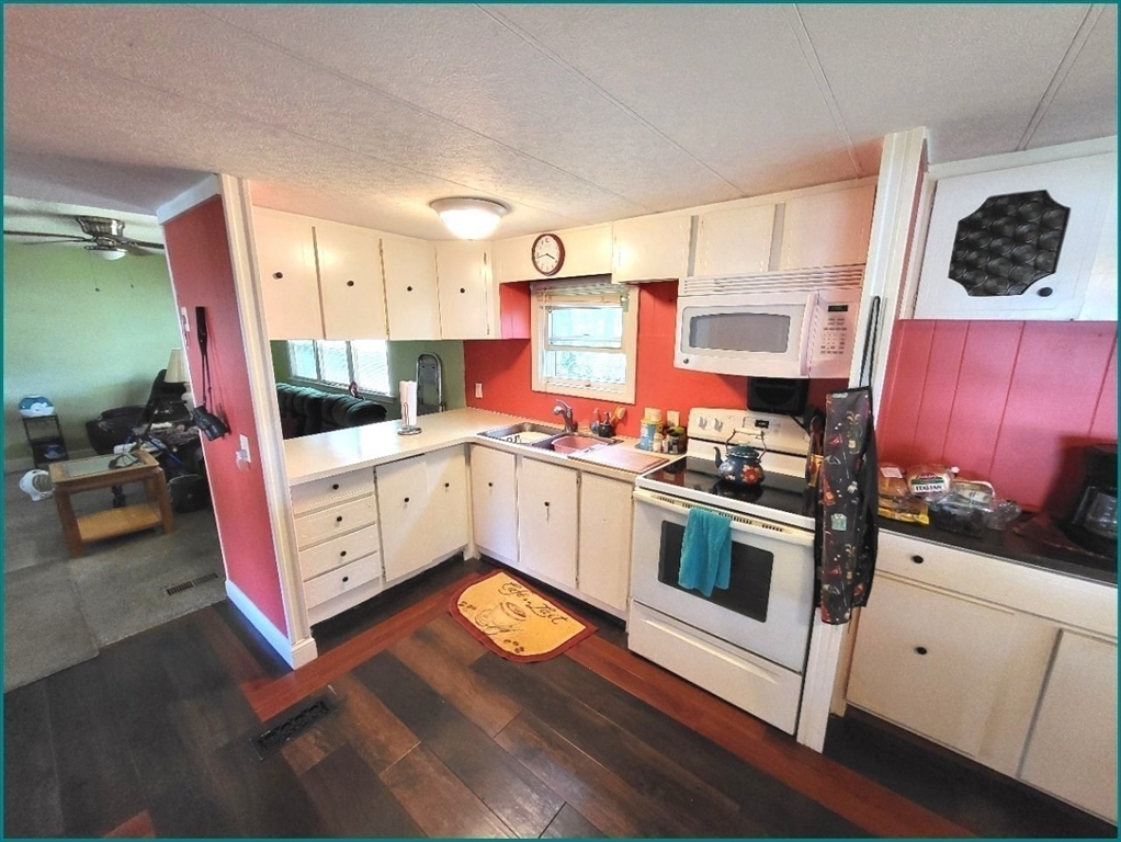 11 Sycamore Drive