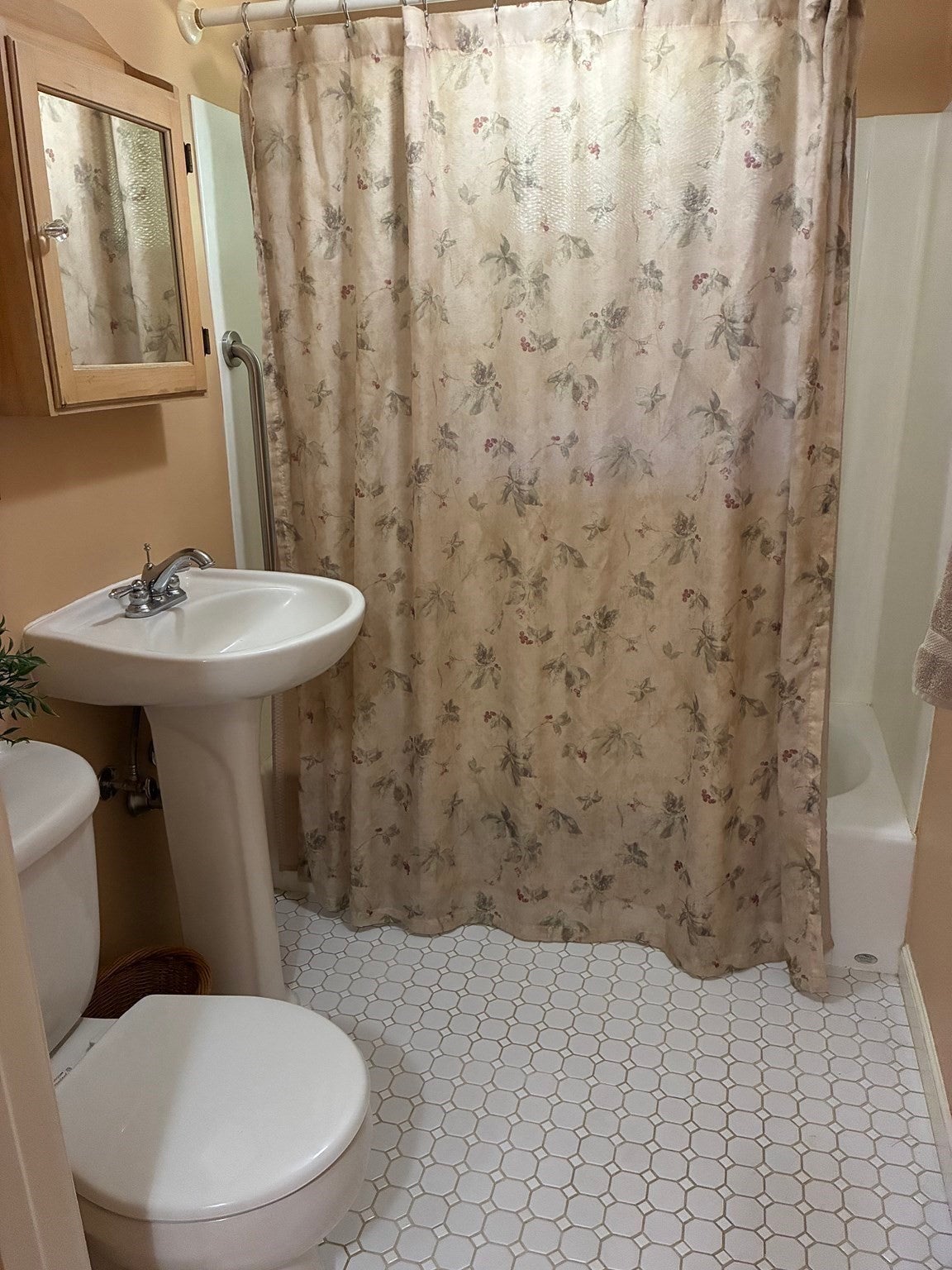 901 Homestead Avenue, Holyoke, MA Photo #17