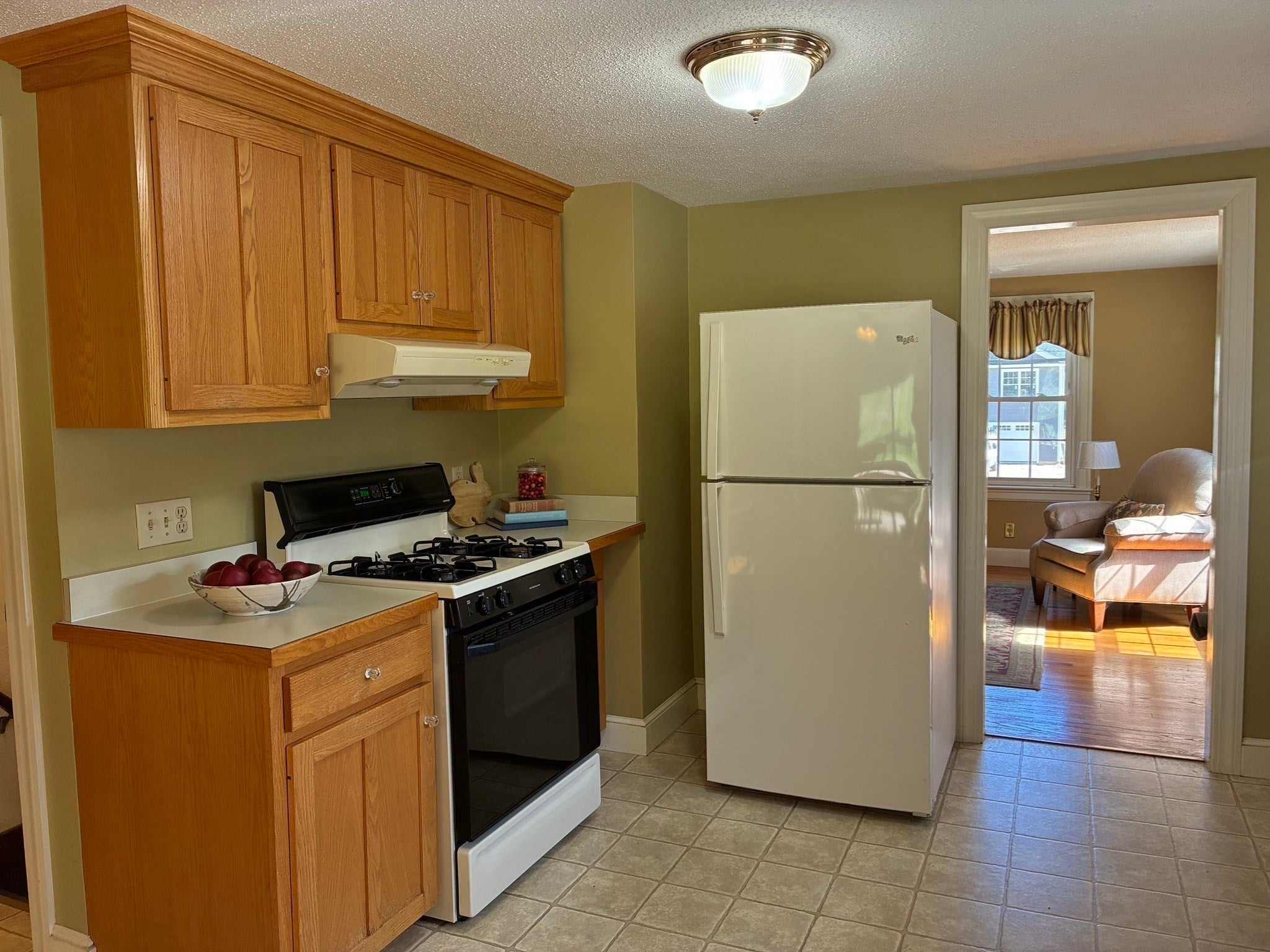 901 Homestead Avenue, Holyoke, MA Photo #8