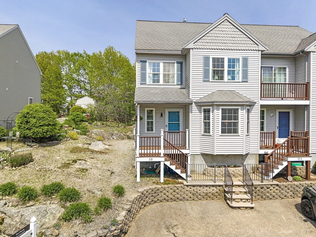 10 Riverview Way A