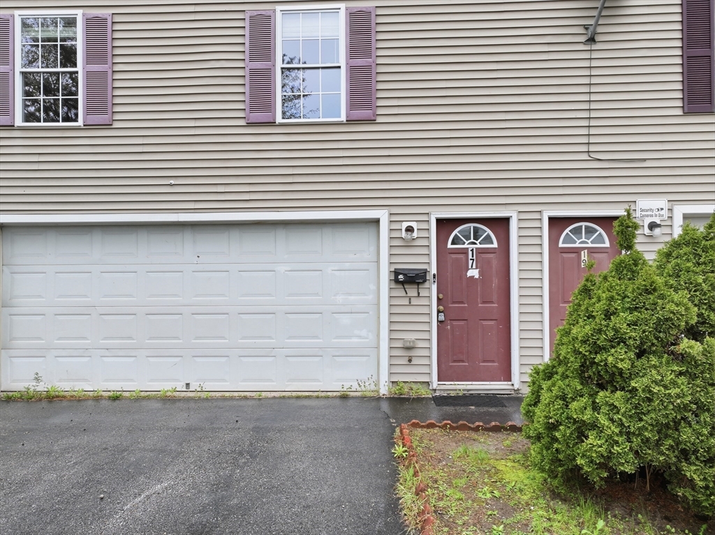 17 Bigelow St