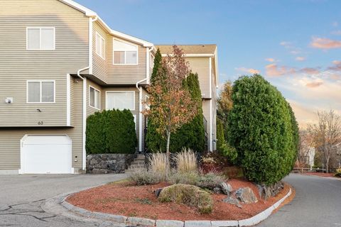 63 Cavendish Circle 63 Salem MA 01970