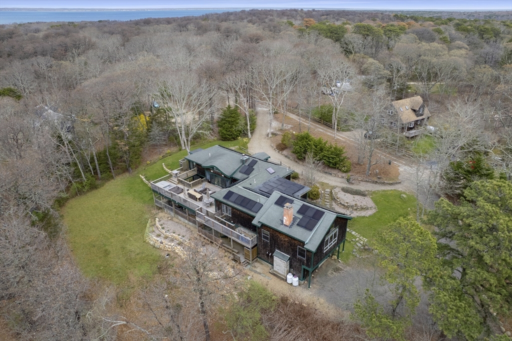 79 David Ave