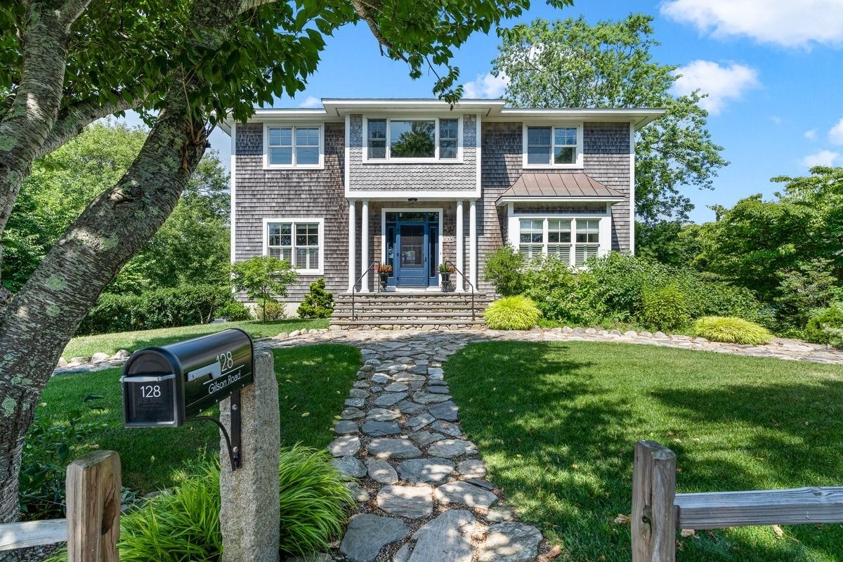 128 Gilson RD