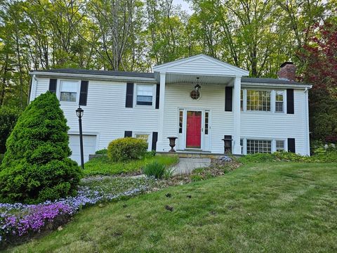 31 Greystone Rd Franklin MA 02038
