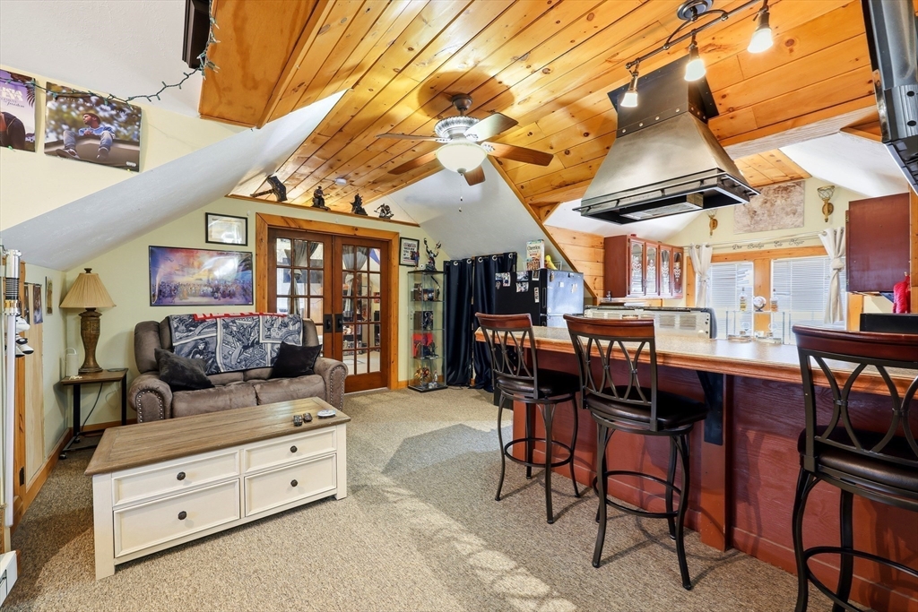 2143-2145 Northampton St, Holyoke, MA Photo #28