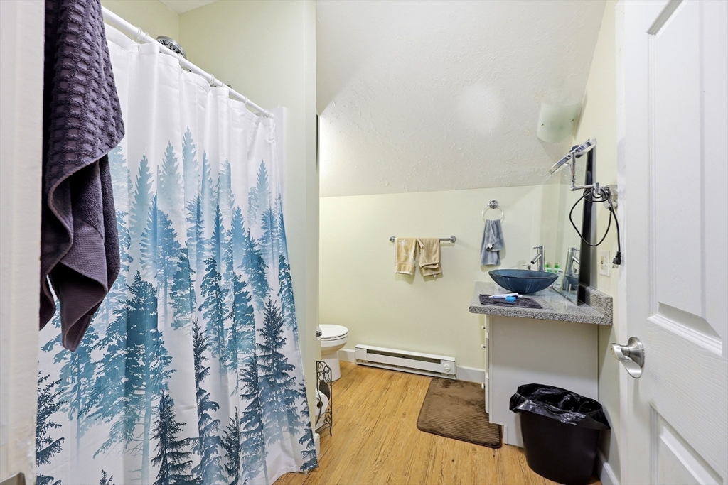 2143-2145 Northampton St, Holyoke, MA Photo #38