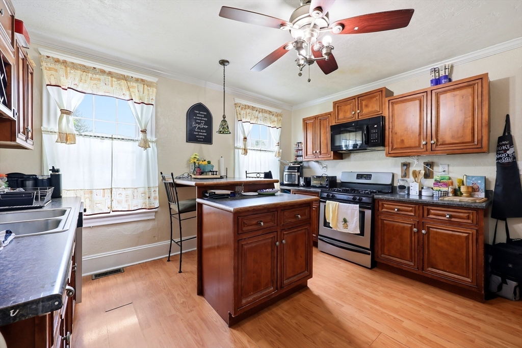 2143-2145 Northampton St, Holyoke, MA Photo #6