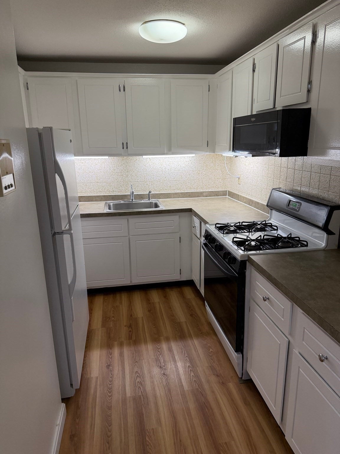 81 High St #4, Amesbury, MA, 81 High St #4, Amesbury, MA Photo #7