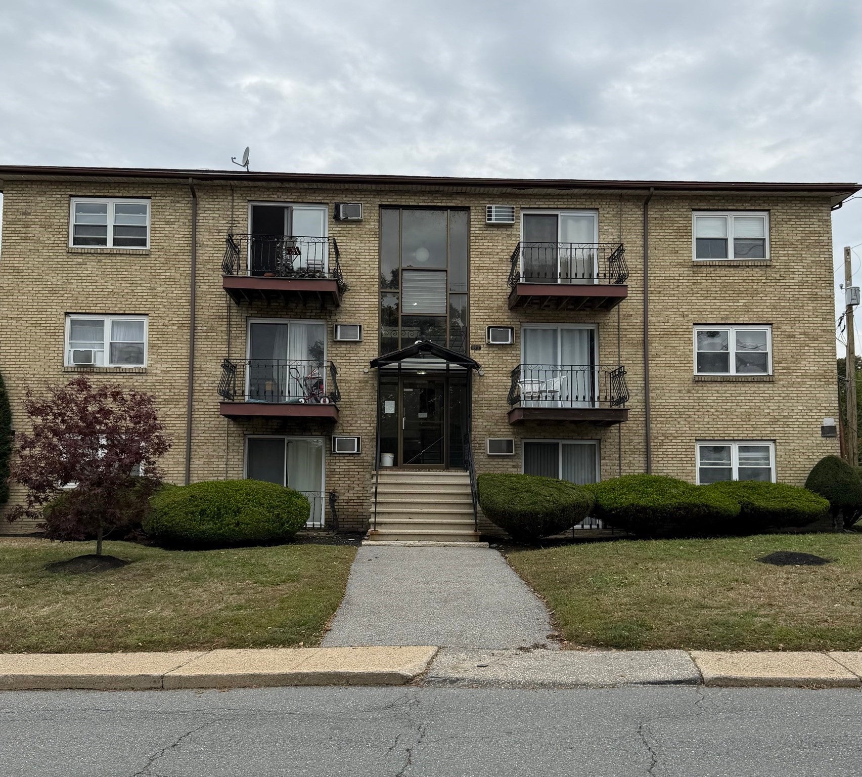 81 High St #4, Amesbury, MA, 81 High St #4, Amesbury, MA Photo #1