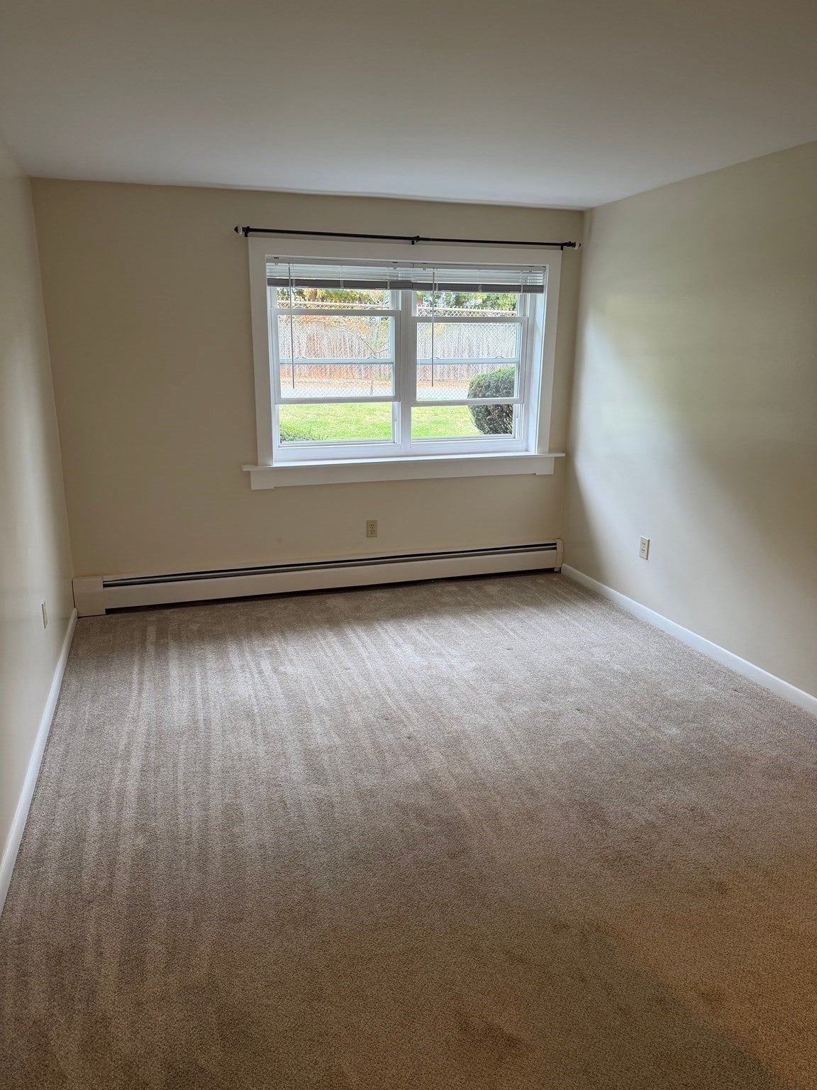 81 High St #4, Amesbury, MA, 81 High St #4, Amesbury, MA Photo #17