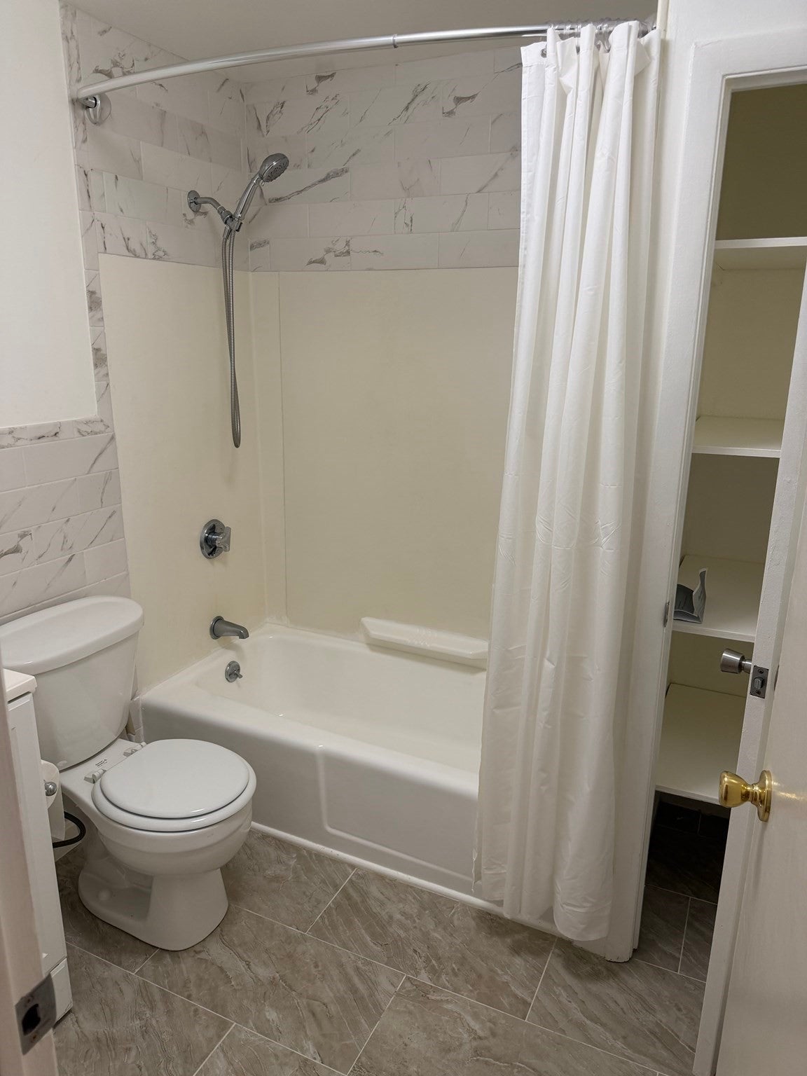 81 High St #4, Amesbury, MA, 81 High St #4, Amesbury, MA Photo #14
