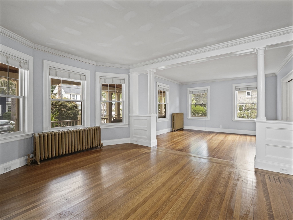 37 Pomfret St