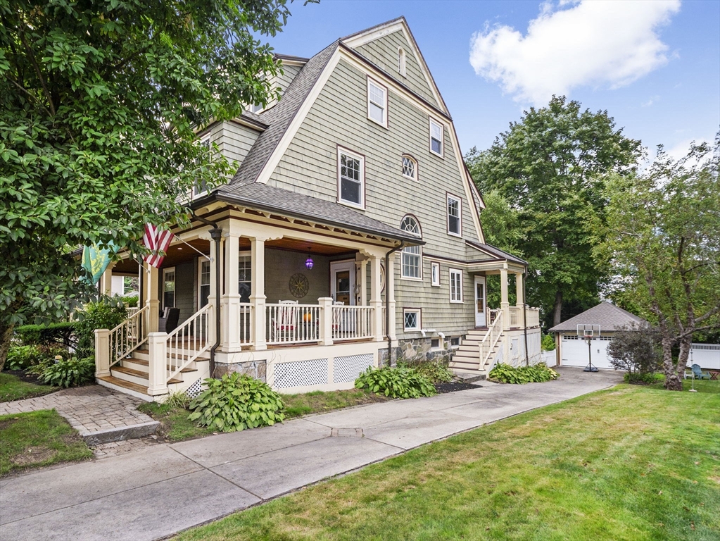 37 Pomfret St