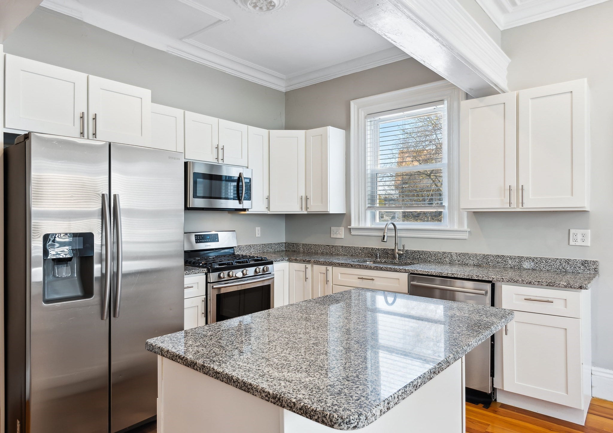 40 Humphreys St, Boston, MA Photo #7