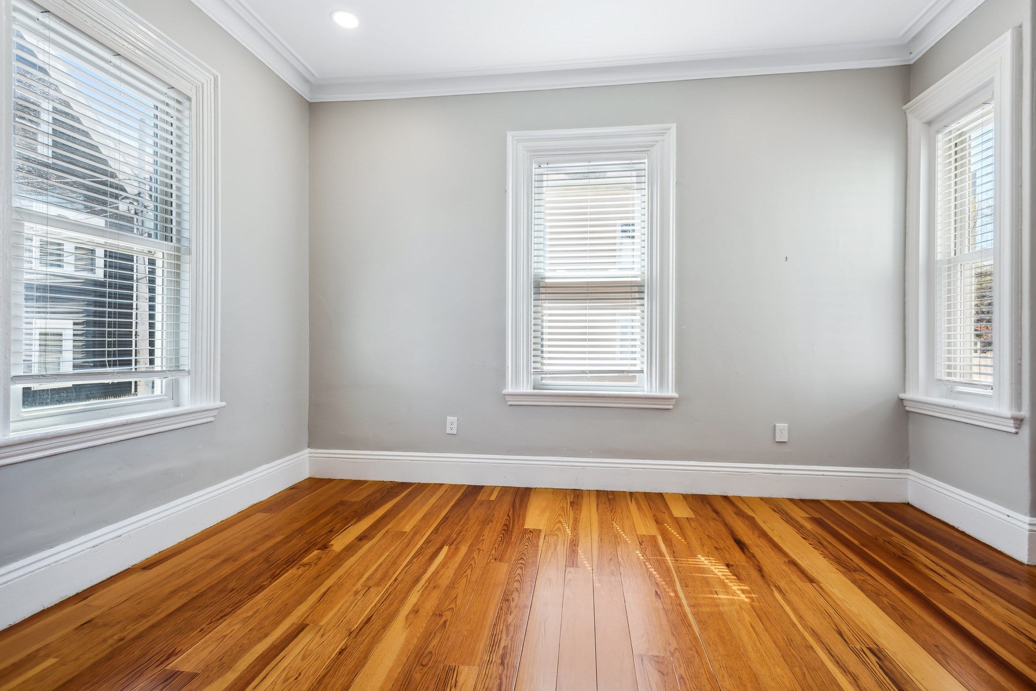 40 Humphreys St, Boston, MA Photo #12