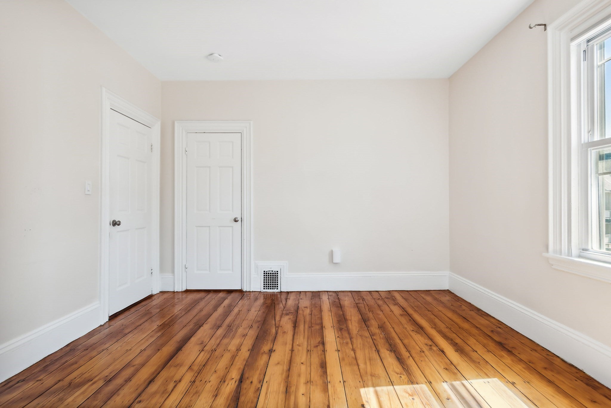 40 Humphreys St, Boston, MA Photo #22