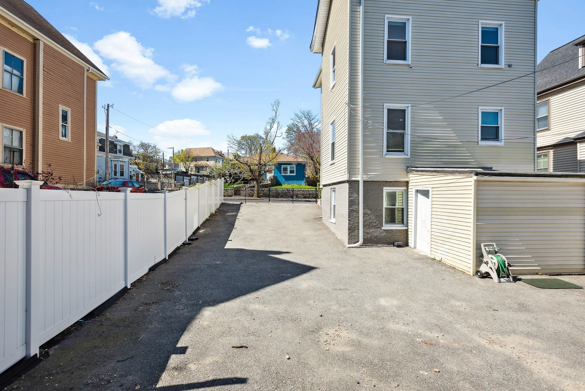 40 Humphreys St, Boston, MA Photo #30