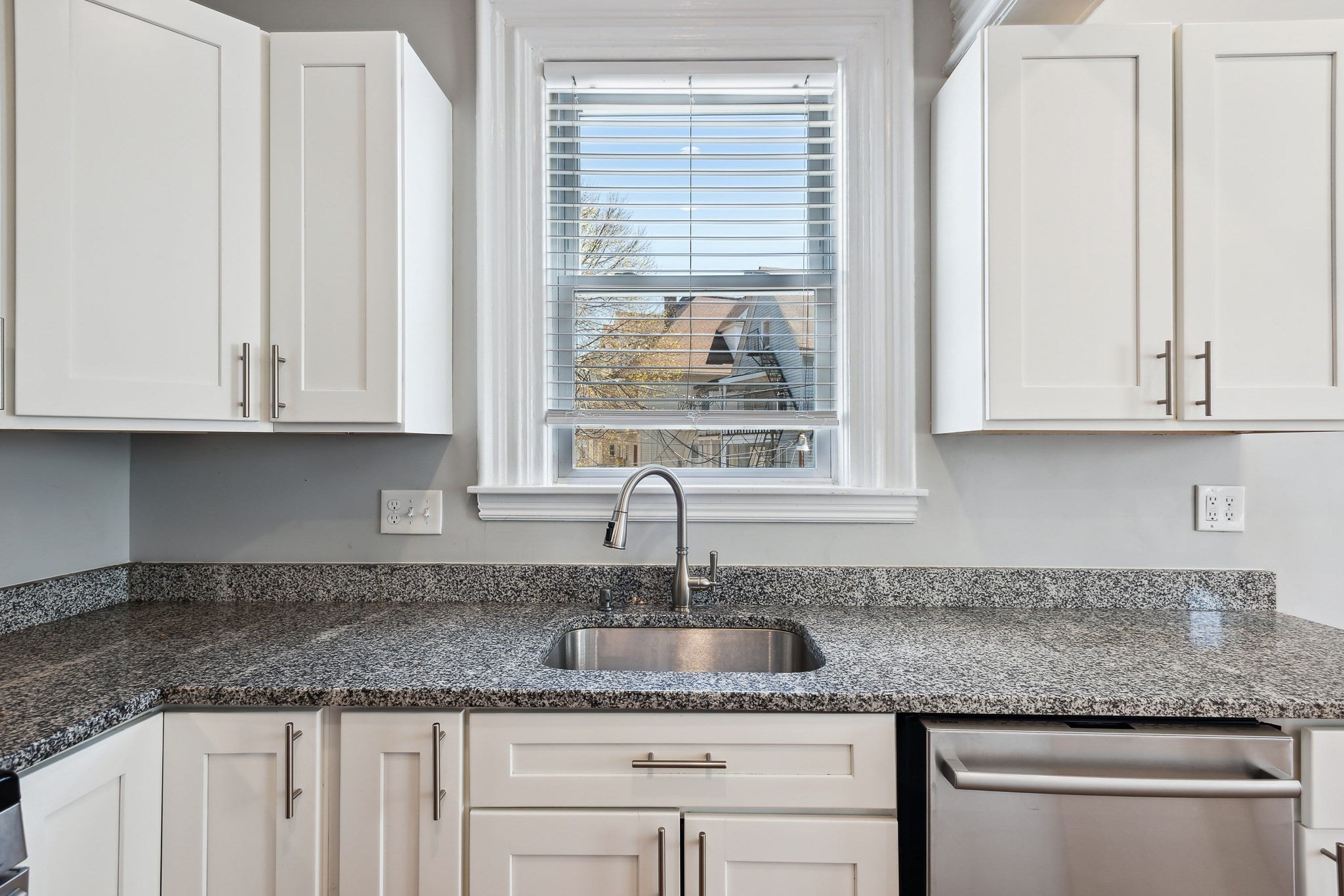 40 Humphreys St, Boston, MA Photo #10