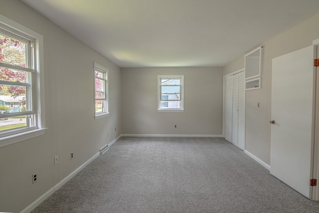 28 Lafayette St, Amesbury, MA Photo #28