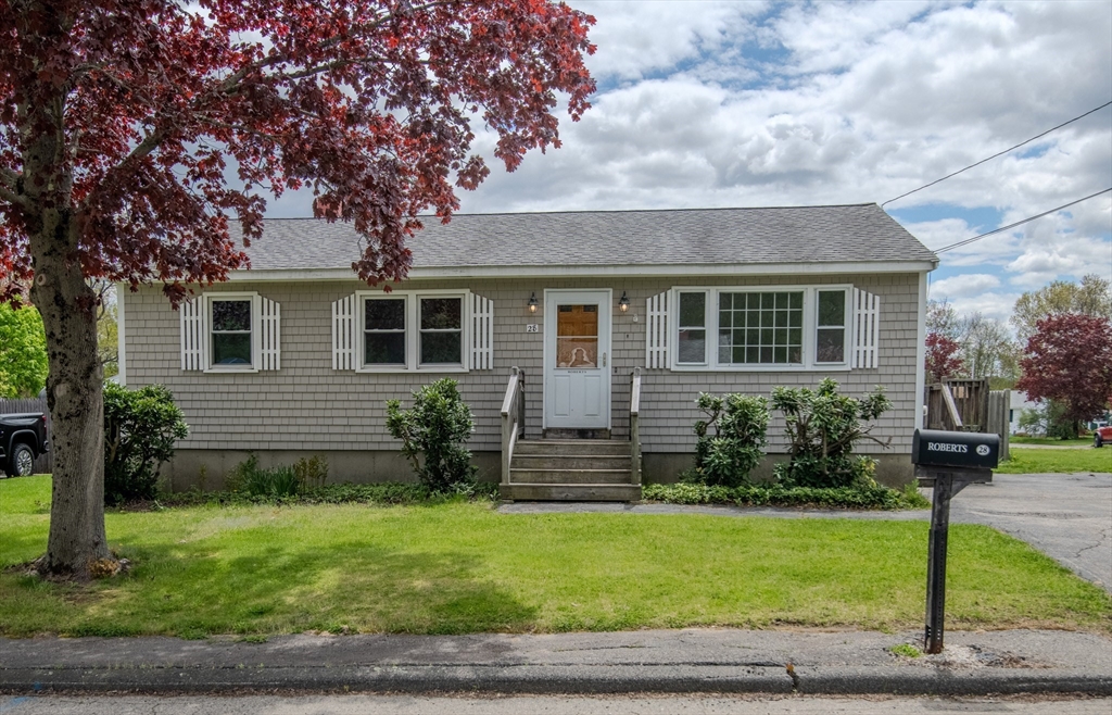 28 Lafayette St, Amesbury, MA Photo #1