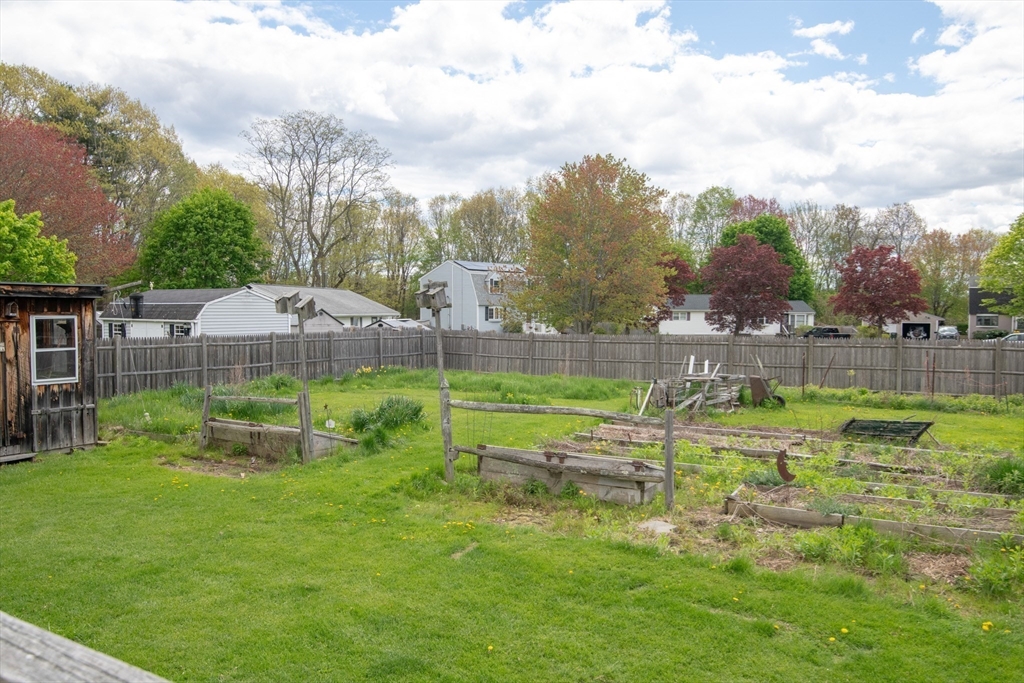 28 Lafayette St, Amesbury, MA Photo #10