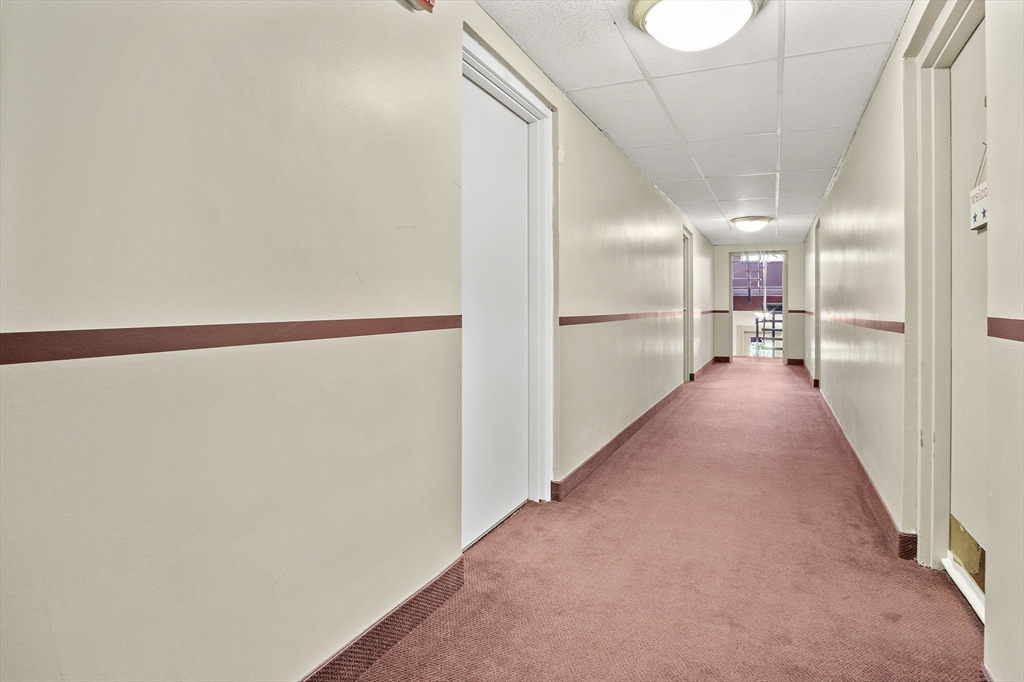 80 North Warren Street 36