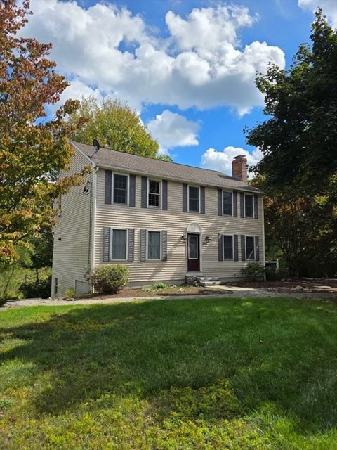 599 Oakhill Ave Attleboro MA 02703