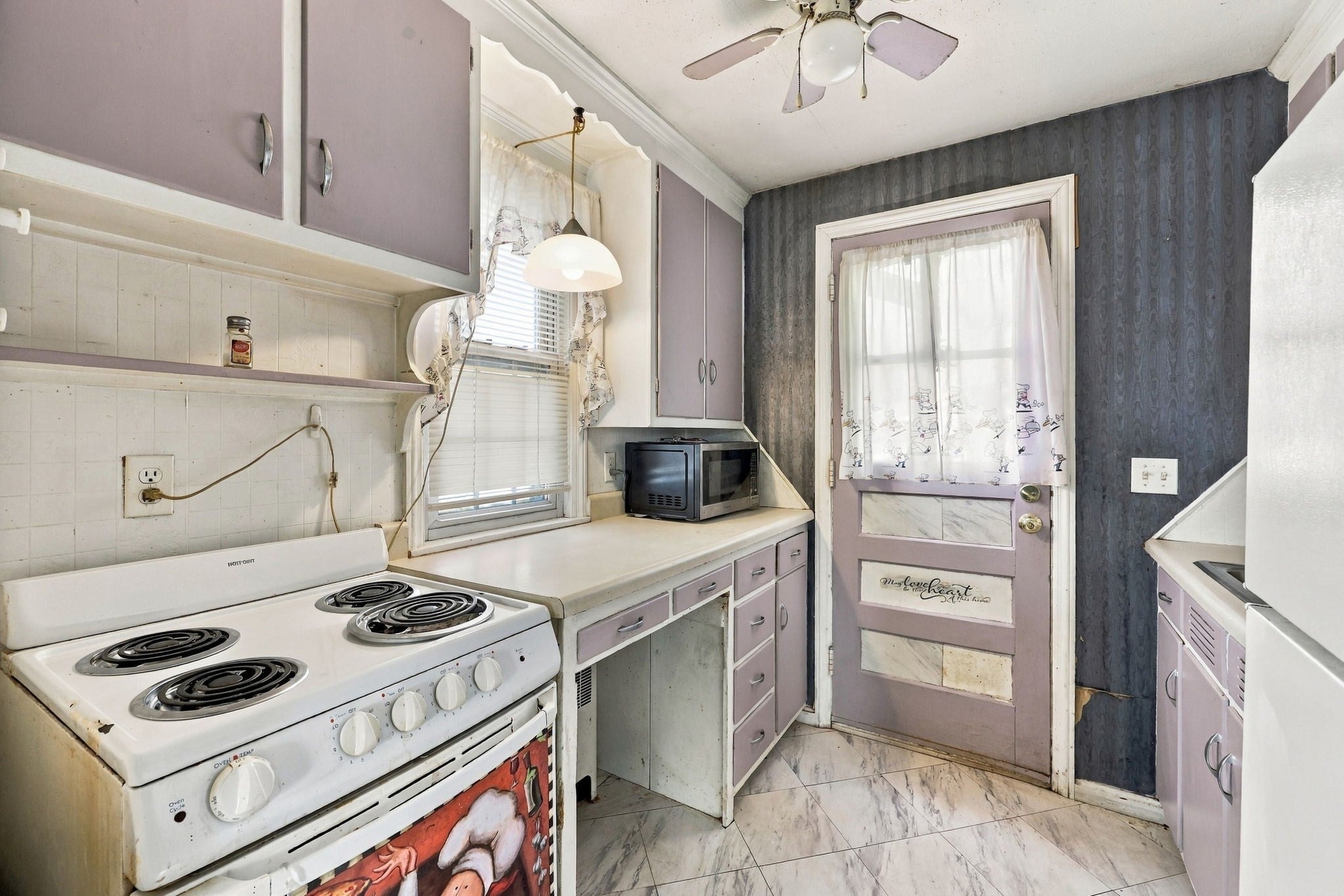 79 Almon Ave, West Springfield, MA Photo #5
