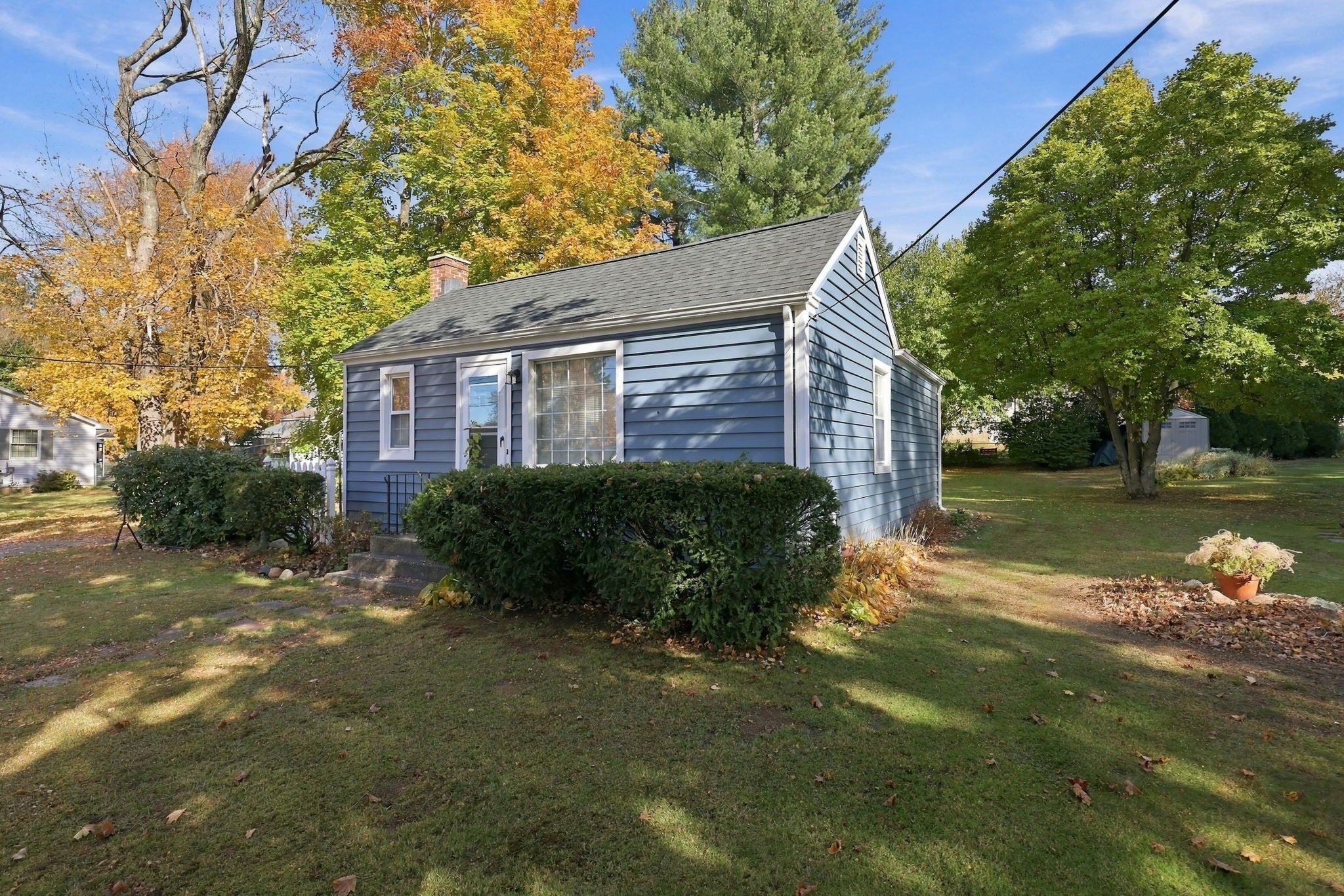 79 Almon Ave, West Springfield, MA Photo #2