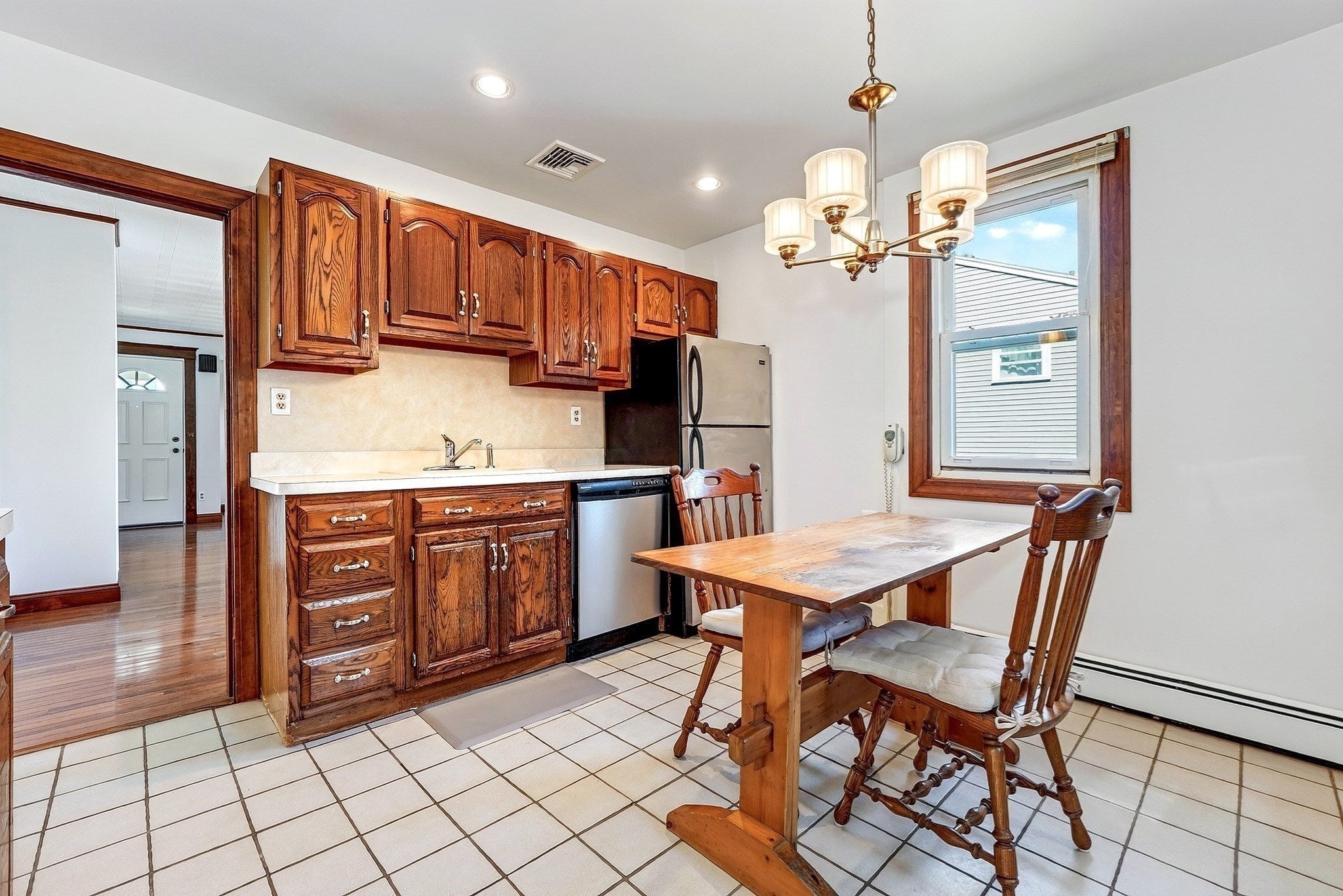 83 Beacon Street, Melrose, MA Photo #19