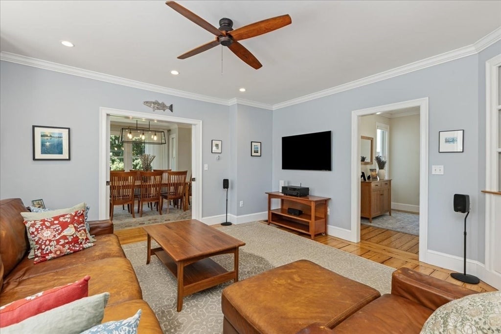 104 High St, Topsfield, MA, 104 High St, Topsfield, MA Photo #10