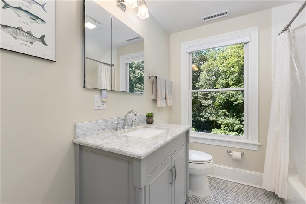 104 High St, Topsfield, MA, 104 High St, Topsfield, MA Photo #23