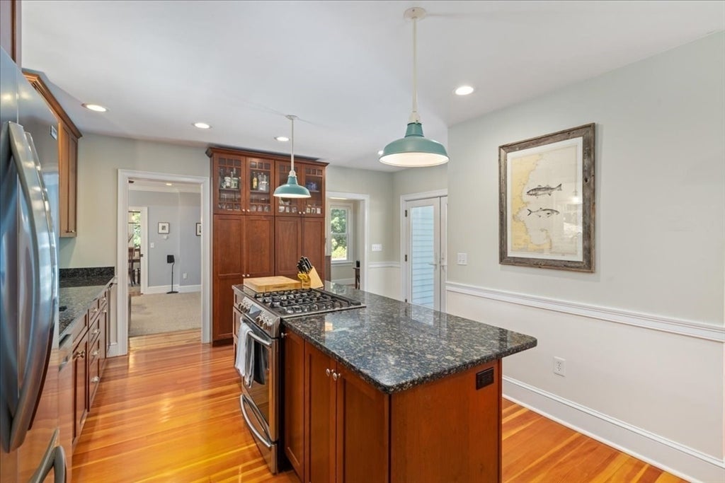 104 High St, Topsfield, MA, 104 High St, Topsfield, MA Photo #5
