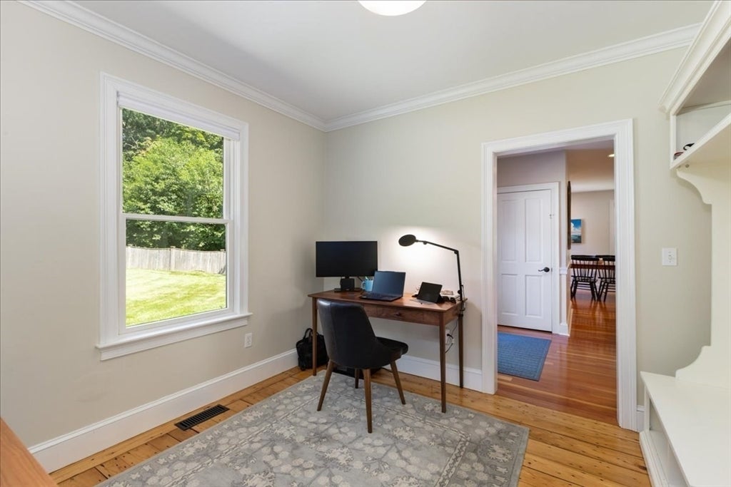 104 High St, Topsfield, MA, 104 High St, Topsfield, MA Photo #15