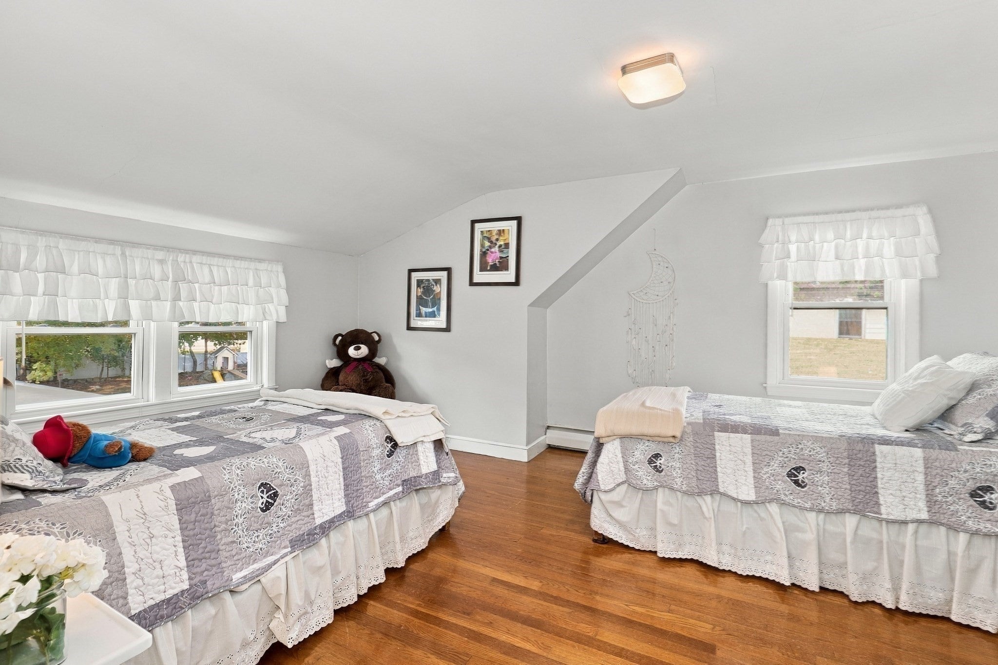 8 Walsh Ave, Stoneham, MA Photo #16