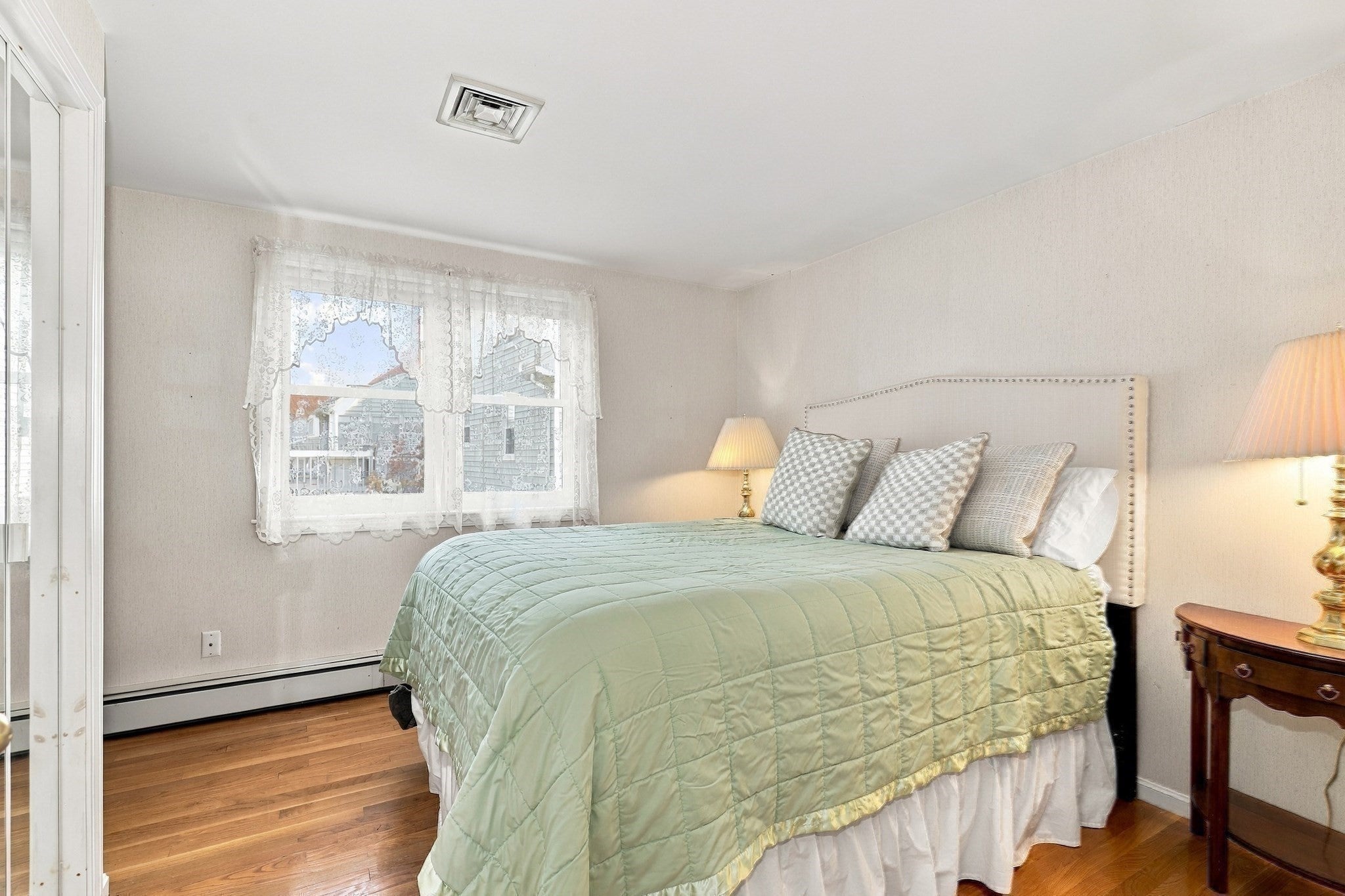 8 Walsh Ave, Stoneham, MA Photo #28