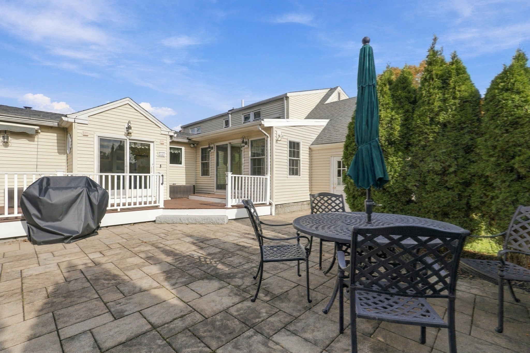 8 Walsh Ave, Stoneham, MA Photo #33
