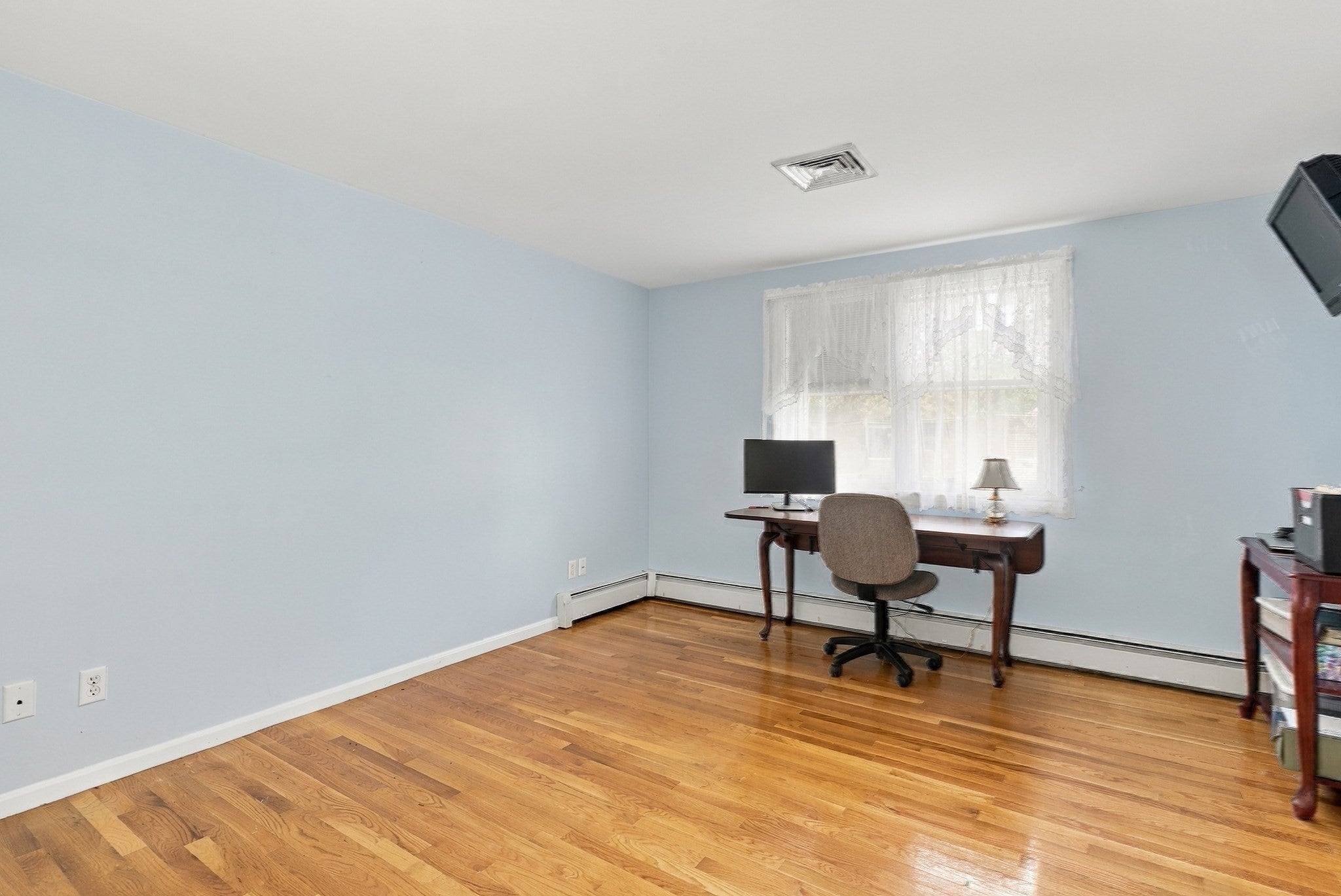 8 Walsh Ave, Stoneham, MA Photo #29