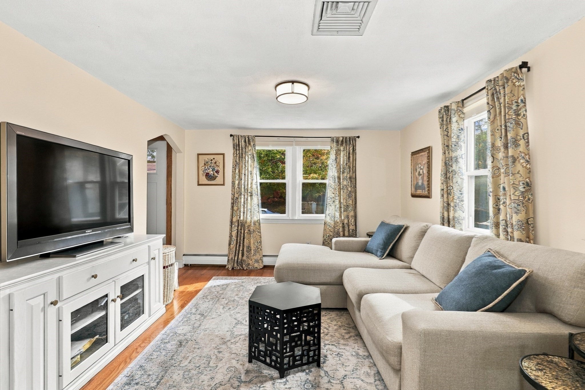 8 Walsh Ave, Stoneham, MA Photo #11