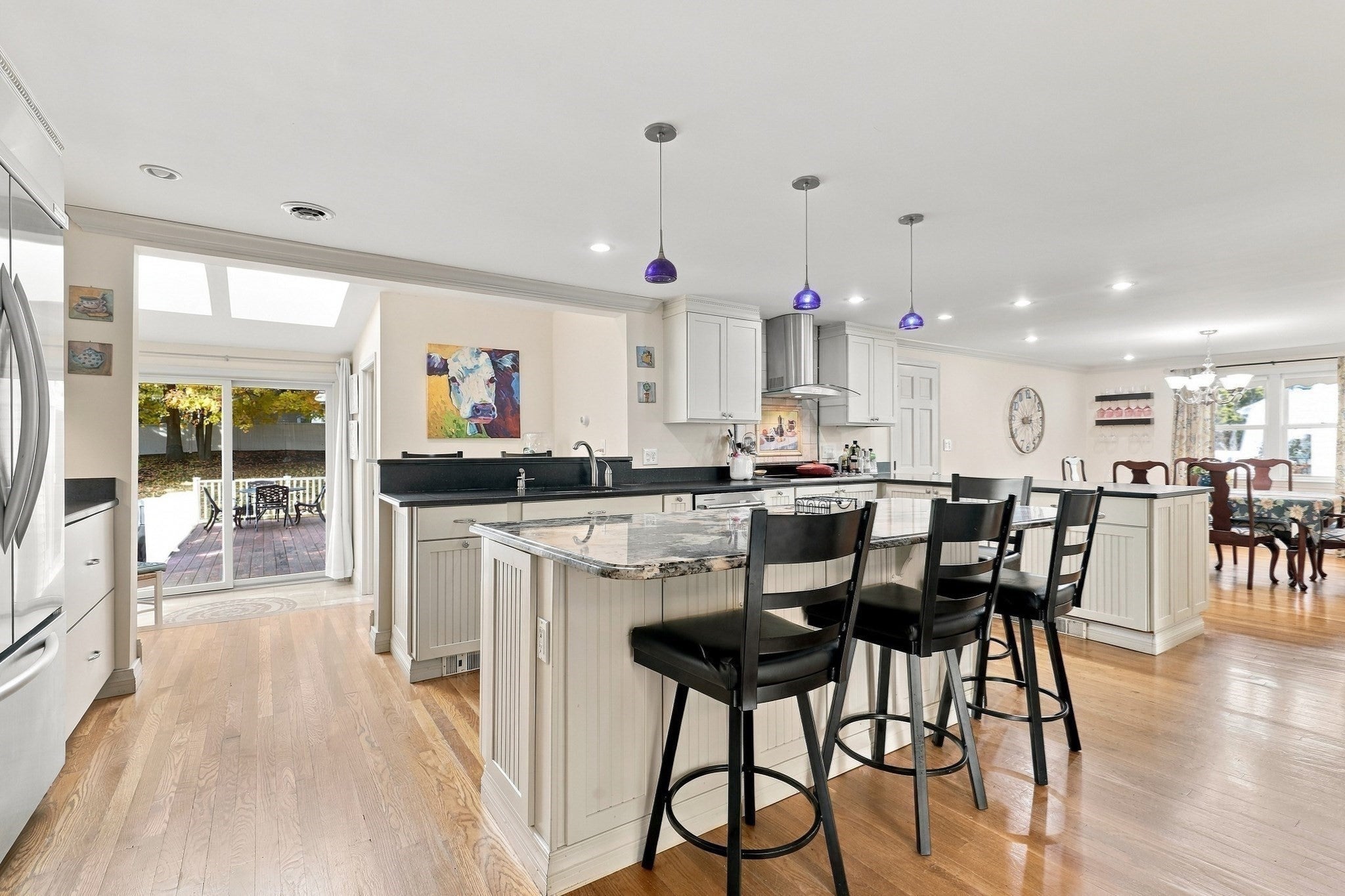 8 Walsh Ave