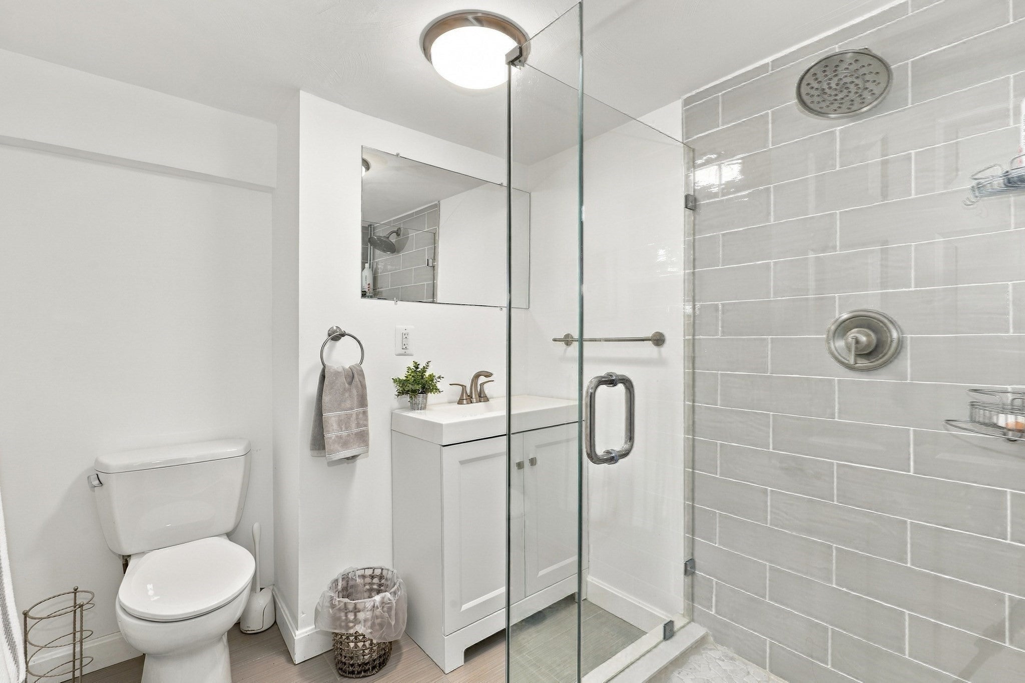 8 Walsh Ave, Stoneham, MA Photo #21