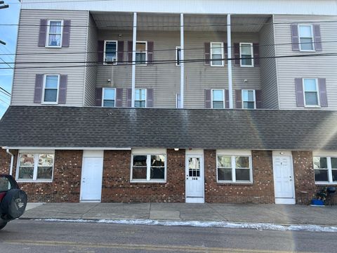 Photo of 166 Pine St #4, Attleboro, MA 02703 (MLS # 73474746)