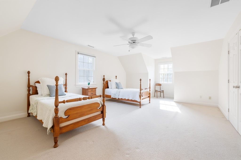 Needham, Massachusetts 02492, United States, 4 Bedrooms Bedrooms, ,4 BathroomsBathrooms,Residential,Contingent,152649