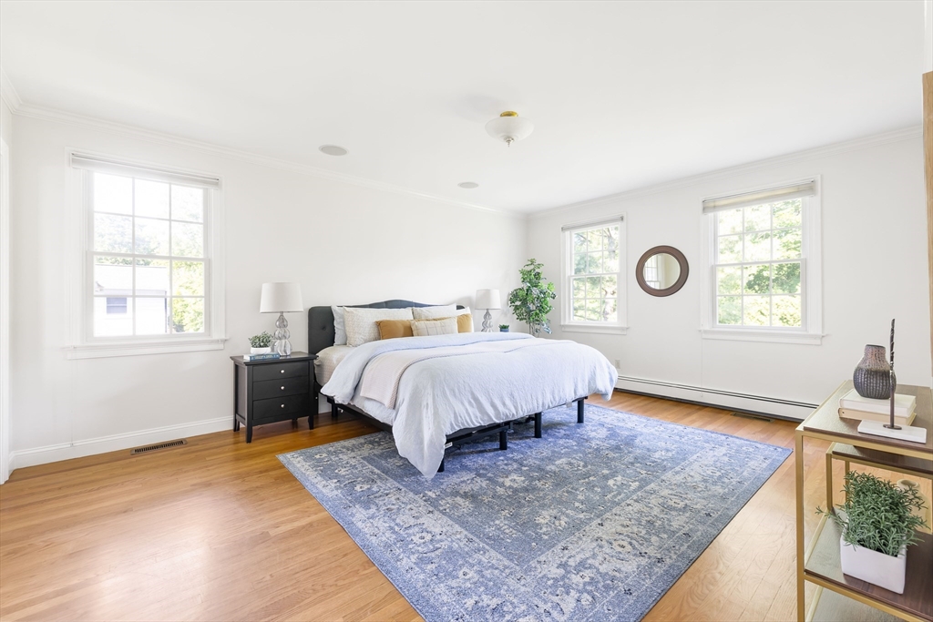 Needham, Massachusetts 02492, United States, 4 Bedrooms Bedrooms, ,4 BathroomsBathrooms,Residential,Contingent,152649