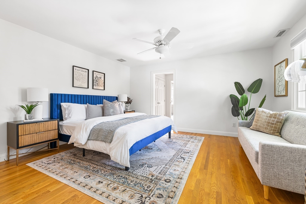 Needham, Massachusetts 02492, United States, 4 Bedrooms Bedrooms, ,4 BathroomsBathrooms,Residential,Contingent,152649