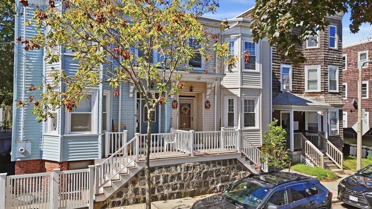 100 Buttonwood St, Boston, MA Photo #3