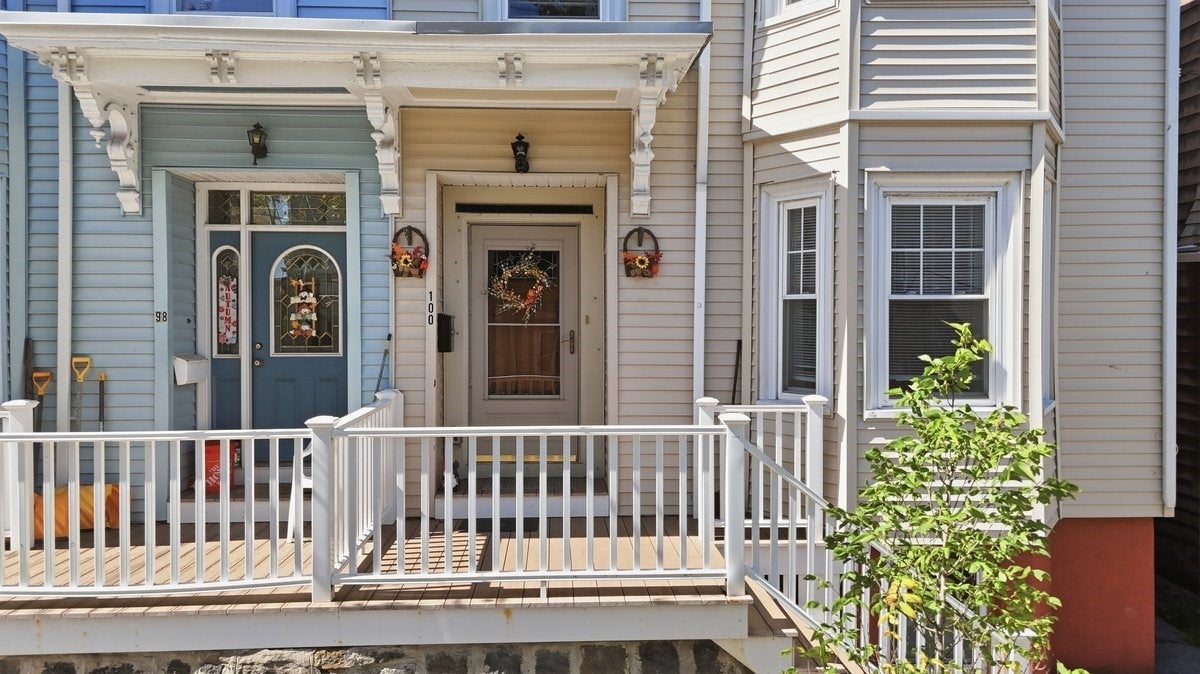 100 Buttonwood St, Boston, MA Photo #2