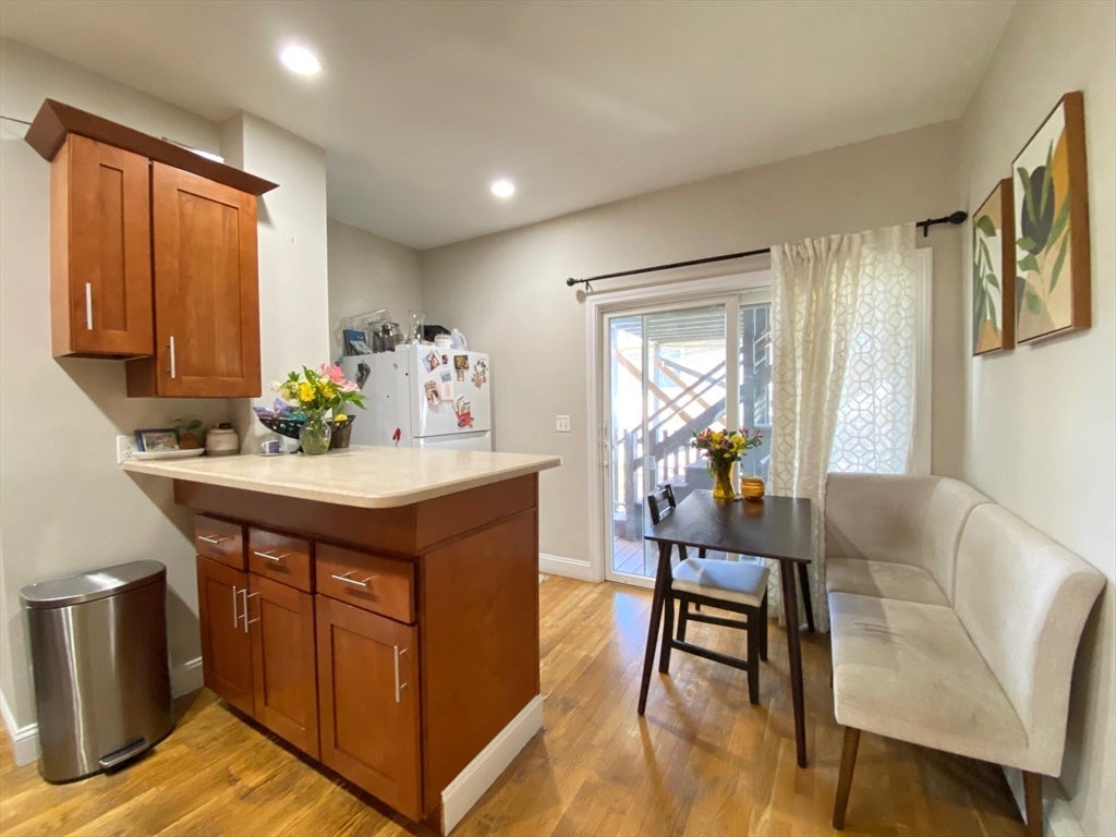 512 East 3rd St #1, Boston, MA Photo #3
